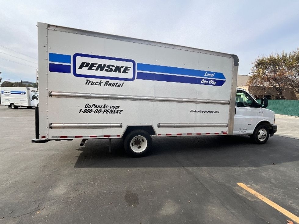 Light Duty Box Truck-Light and Medium Duty Trucks-GMC-2021-Savana G33903-West Sacramento-CA-75,469\n\t\tmiles-$ 33,750 - Image 15