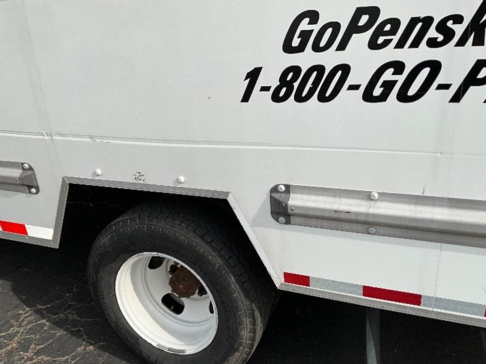 Light Duty Box Truck-Light and Medium Duty Trucks-GMC-2021-Savana G33903-West Sacramento-CA-75,469\n\t\tmiles-$ 33,750 - Image 24