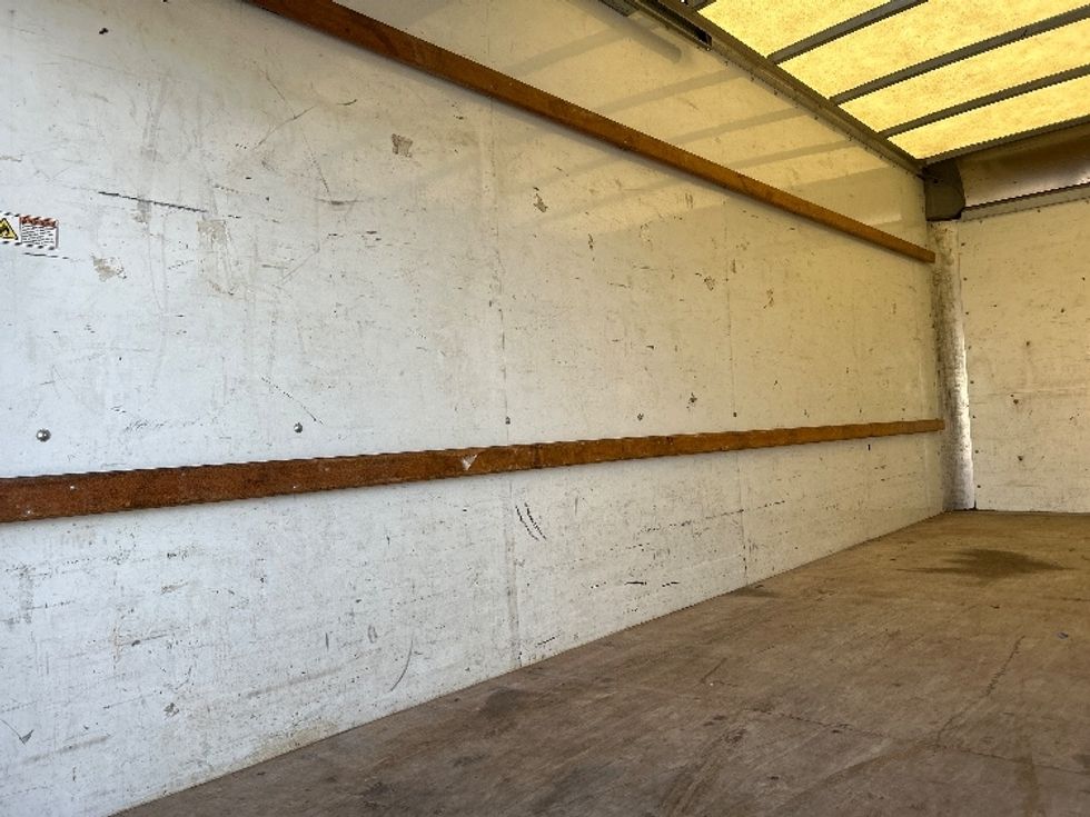 Light Duty Box Truck-Light and Medium Duty Trucks-GMC-2021-Savana G33903-West Sacramento-CA-76,448\n\t\tmiles-$ 30,500 - Image 11