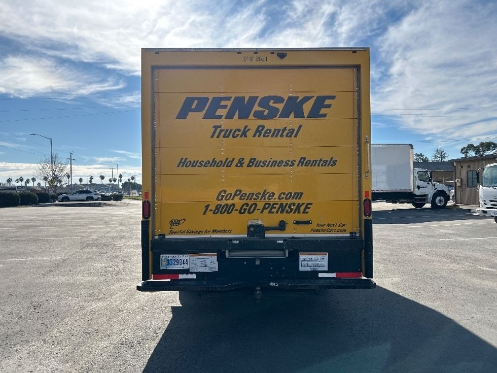 Light Duty Box Truck-Light and Medium Duty Trucks-GMC-2021-Savana G33903-West Sacramento-CA-76,448\n\t\tmiles-$ 30,500 - Image 7