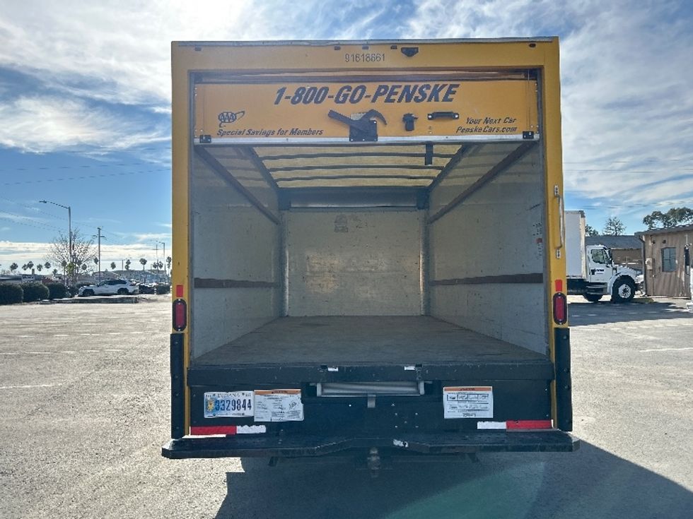 Light Duty Box Truck-Light and Medium Duty Trucks-GMC-2021-Savana G33903-West Sacramento-CA-76,448\n\t\tmiles-$ 30,500 - Image 8