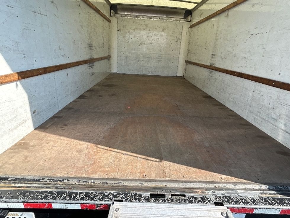 Light Duty Box Truck-Light and Medium Duty Trucks-GMC-2021-Savana G33903-West Sacramento-CA-81,320\n\t\tmiles-$ 33,000 - Image 10