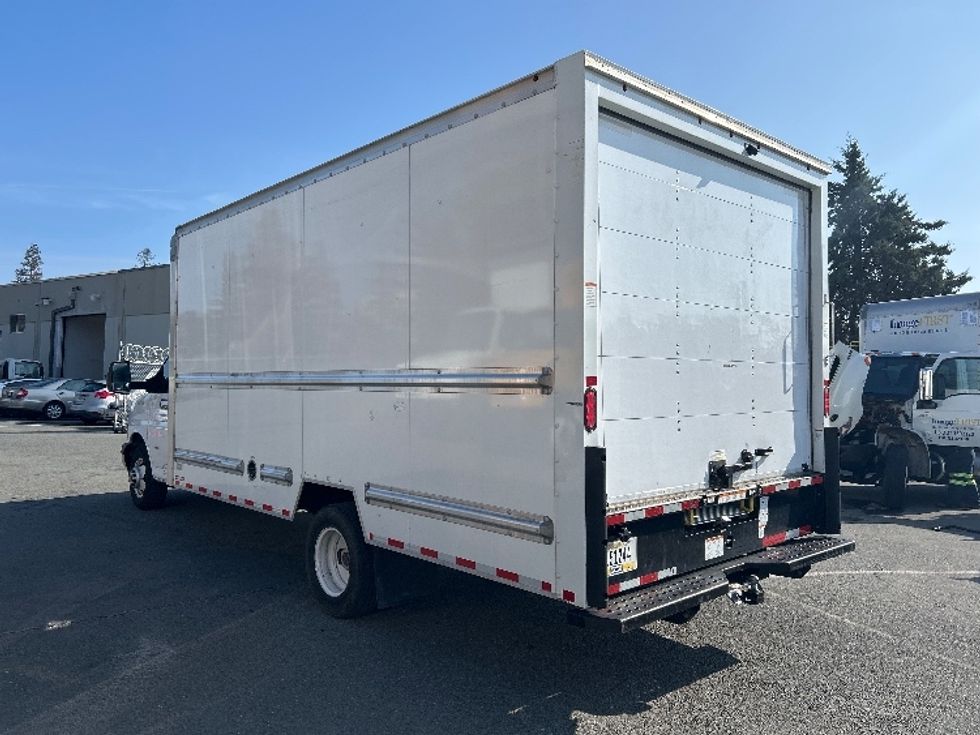 Light Duty Box Truck-Light and Medium Duty Trucks-GMC-2021-Savana G33903-West Sacramento-CA-81,320\n\t\tmiles-$ 33,000 - Image 6