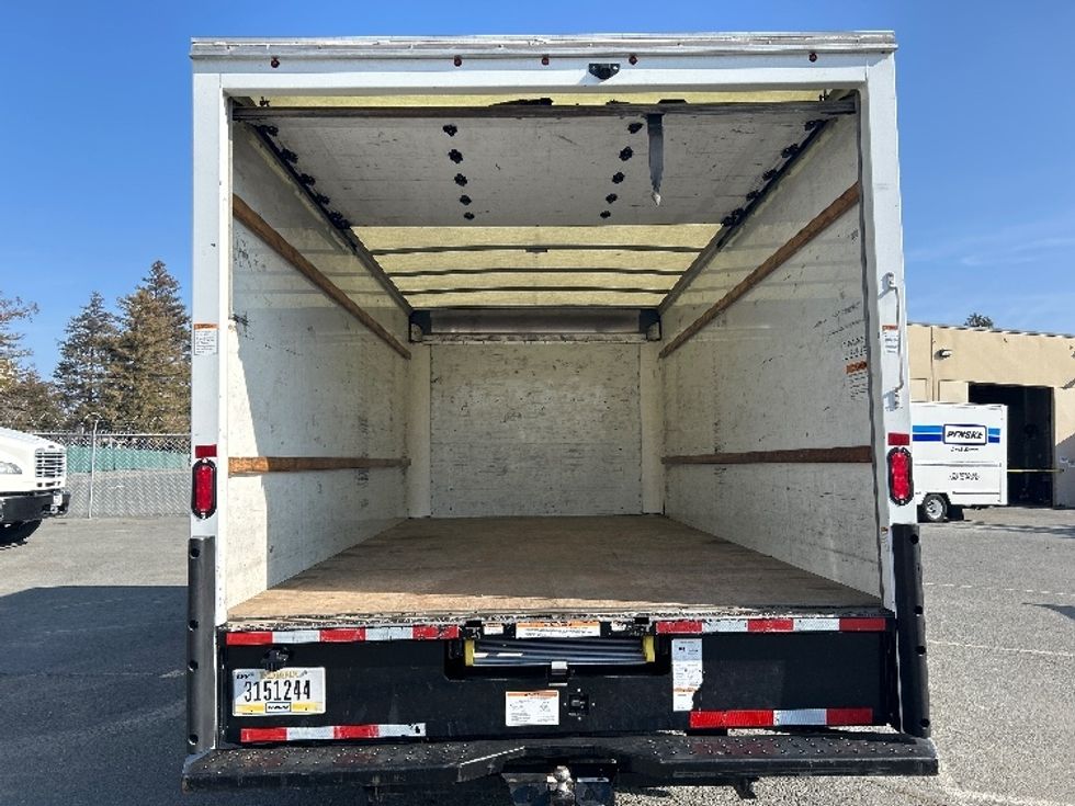 Light Duty Box Truck-Light and Medium Duty Trucks-GMC-2021-Savana G33903-West Sacramento-CA-81,320\n\t\tmiles-$ 33,000 - Image 8