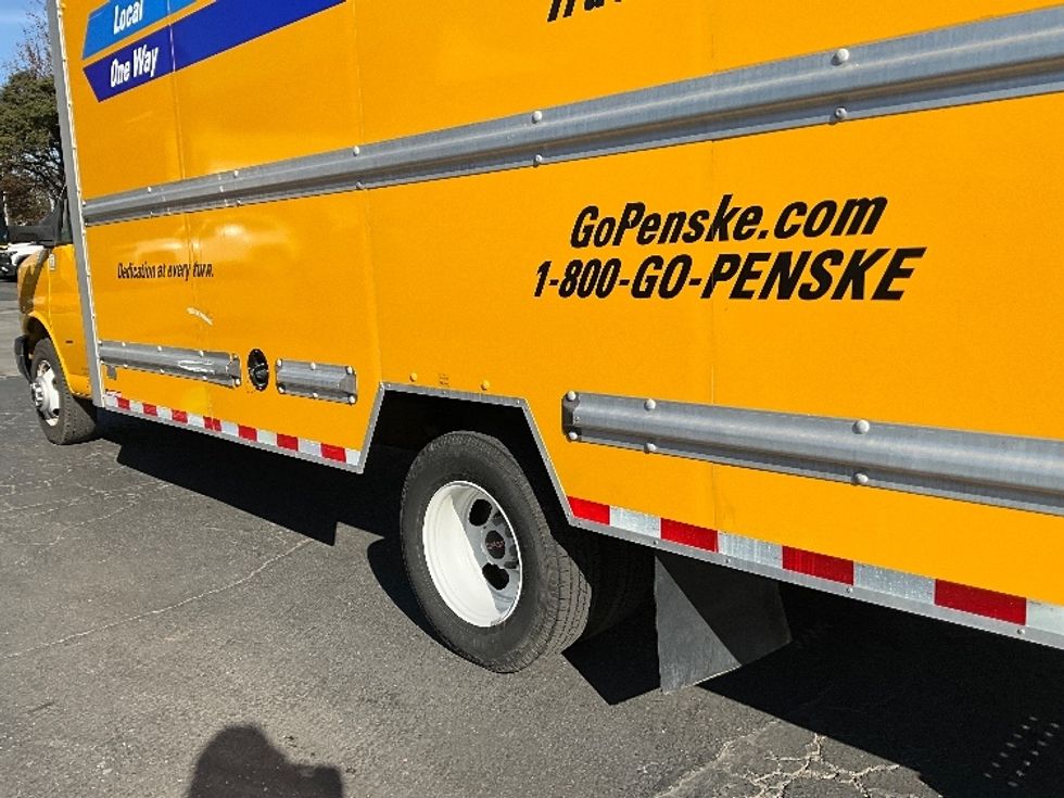 Light Duty Box Truck-Light and Medium Duty Trucks-GMC-2021-Savana G33903-West Sacramento-CA-81,392\n\t\tmiles-$ 29,750 - Image 5