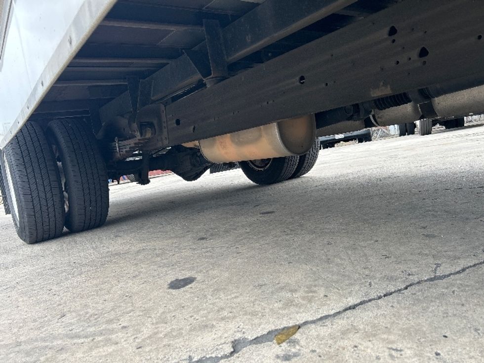 Light Duty Box Truck-Light and Medium Duty Trucks-GMC-2021-Savana G33903-West Sacramento-CA-84,086\n\t\tmiles-$ 29,250 - Image 13