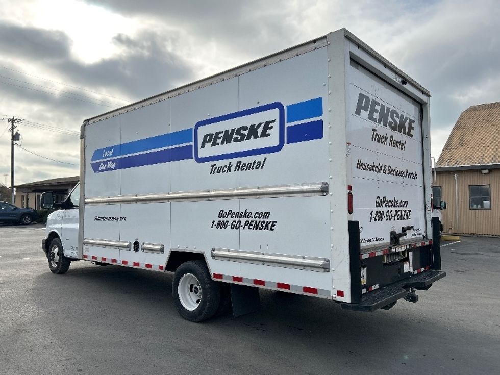 Light Duty Box Truck-Light and Medium Duty Trucks-GMC-2021-Savana G33903-West Sacramento-CA-85,947\n\t\tmiles-$ 32,750 - Image 5