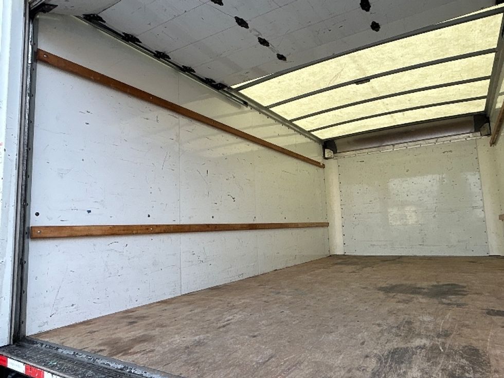 Light Duty Box Truck-Light and Medium Duty Trucks-GMC-2021-Savana G33903-West Sacramento-CA-85,947\n\t\tmiles-$ 32,750 - Image 9