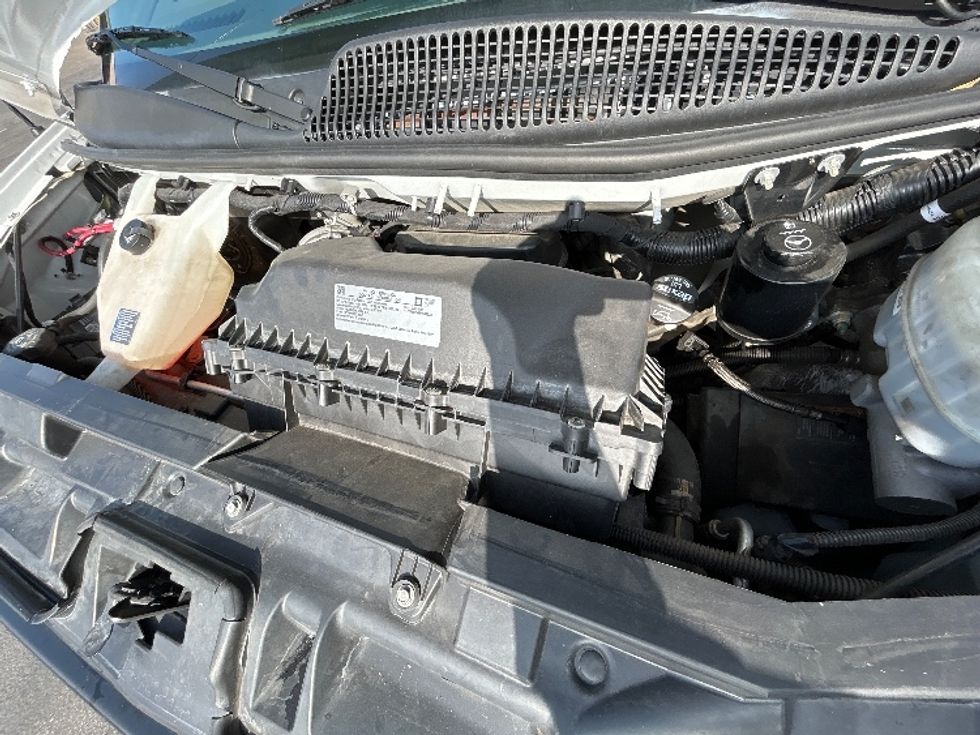 Light Duty Box Truck-Light and Medium Duty Trucks-GMC-2021-Savana G33903-West Sacramento-CA-86,192\n\t\tmiles-$ 33,000 - Image 19