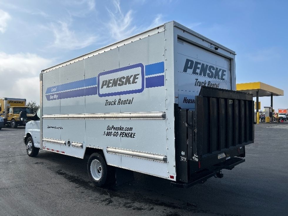 Light Duty Box Truck-Light and Medium Duty Trucks-GMC-2021-Savana G33903-West Sacramento-CA-86,192\n\t\tmiles-$ 33,000 - Image 6