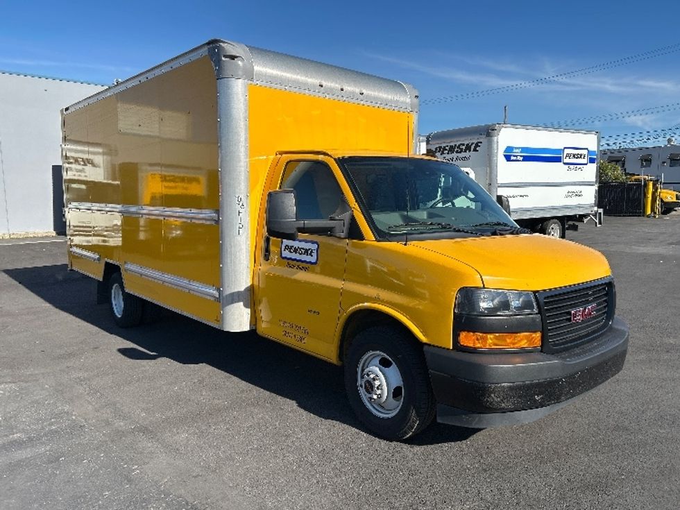 Light Duty Box Truck-Light and Medium Duty Trucks-GMC-2021-Savana G33903-West Sacramento-CA-86,512\n\t\tmiles-$ 29,250 - Image 1