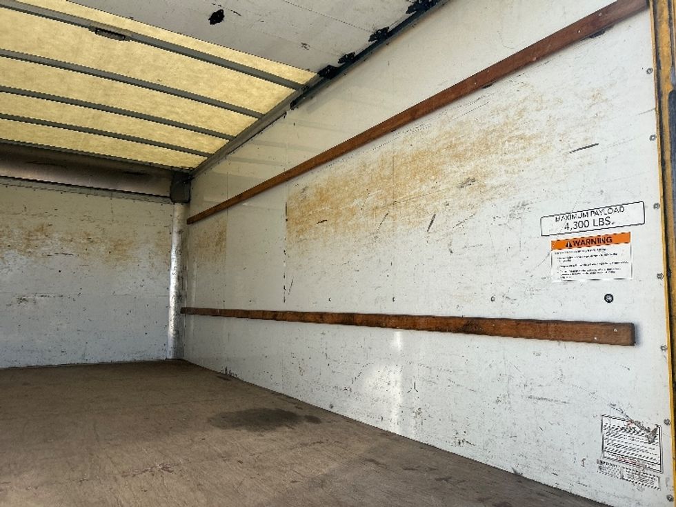 Light Duty Box Truck-Light and Medium Duty Trucks-GMC-2021-Savana G33903-West Sacramento-CA-86,675\n\t\tmiles-$ 29,250 - Image 12