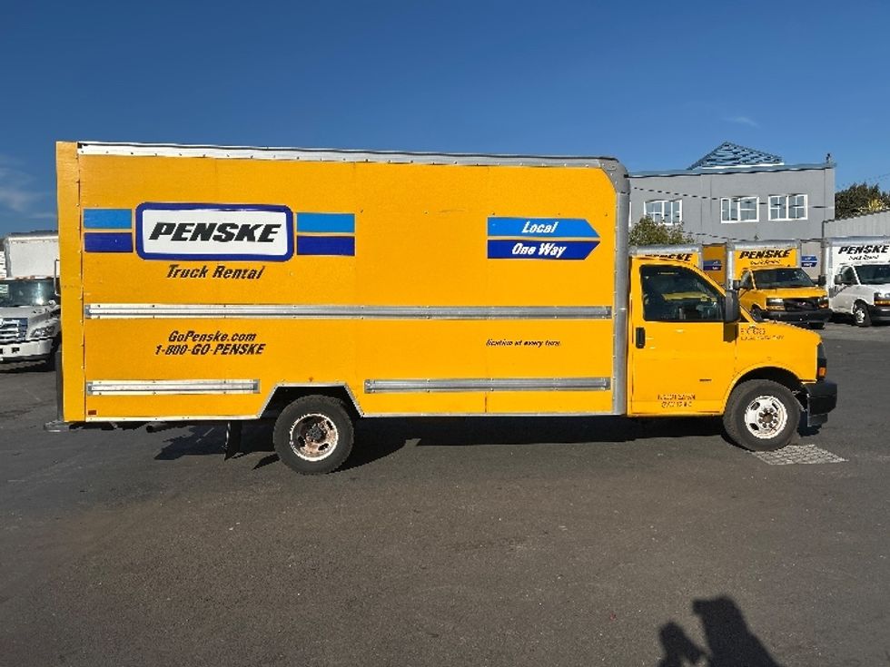 Light Duty Box Truck-Light and Medium Duty Trucks-GMC-2021-Savana G33903-West Sacramento-CA-86,675\n\t\tmiles-$ 29,250 - Image 15