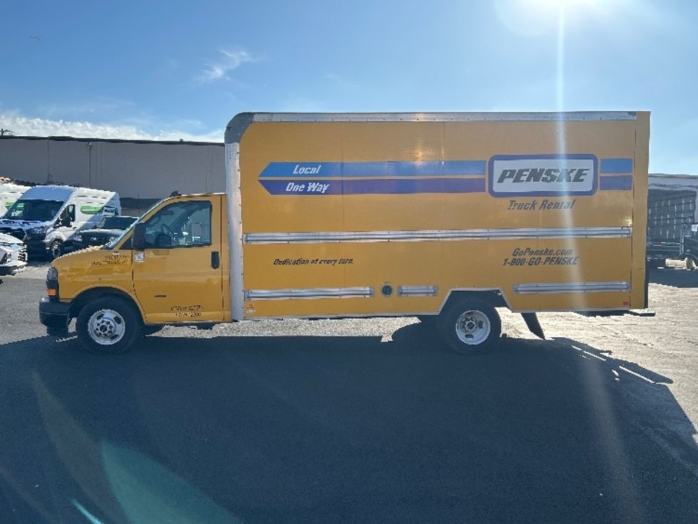 Light Duty Box Truck-Light and Medium Duty Trucks-GMC-2021-Savana G33903-West Sacramento-CA-86,675\n\t\tmiles-$ 29,250 - Image 4