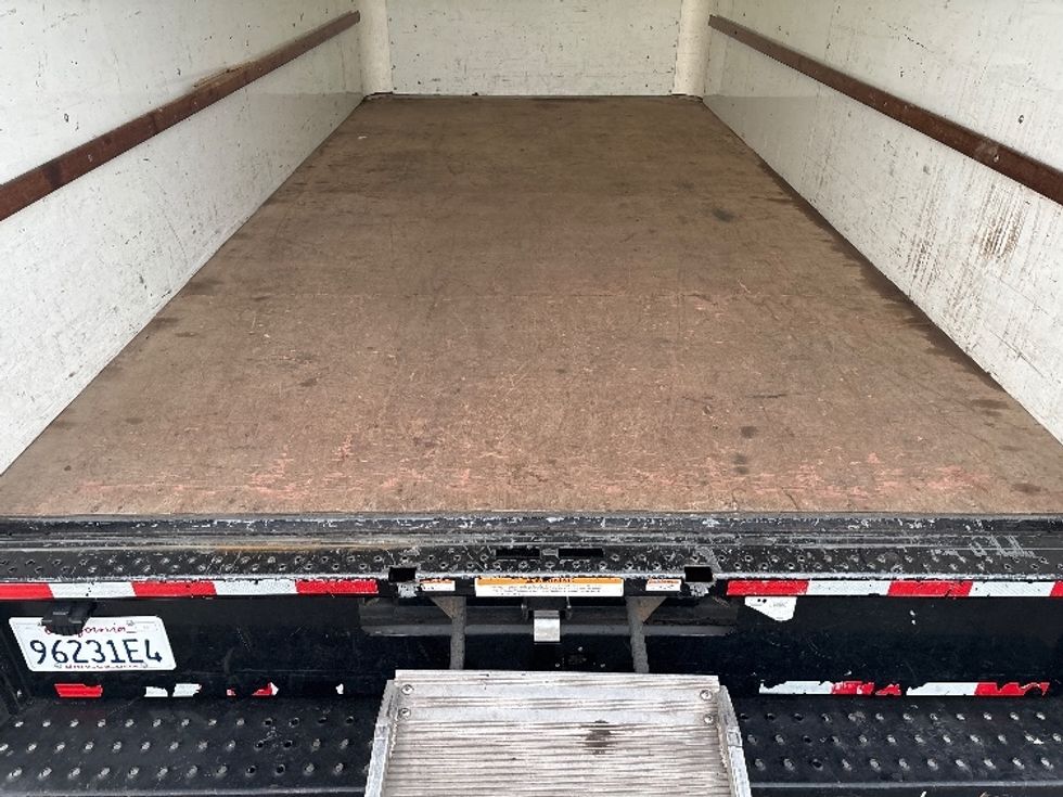 Light Duty Box Truck-Light and Medium Duty Trucks-GMC-2021-Savana G33903-West Sacramento-CA-90,582\n\t\tmiles-$ 32,250 - Image 10