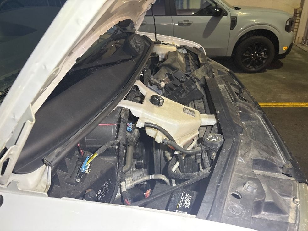 Light Duty Box Truck-Light and Medium Duty Trucks-GMC-2021-Savana G33903-West Sacramento-CA-90,582\n\t\tmiles-$ 32,250 - Image 23