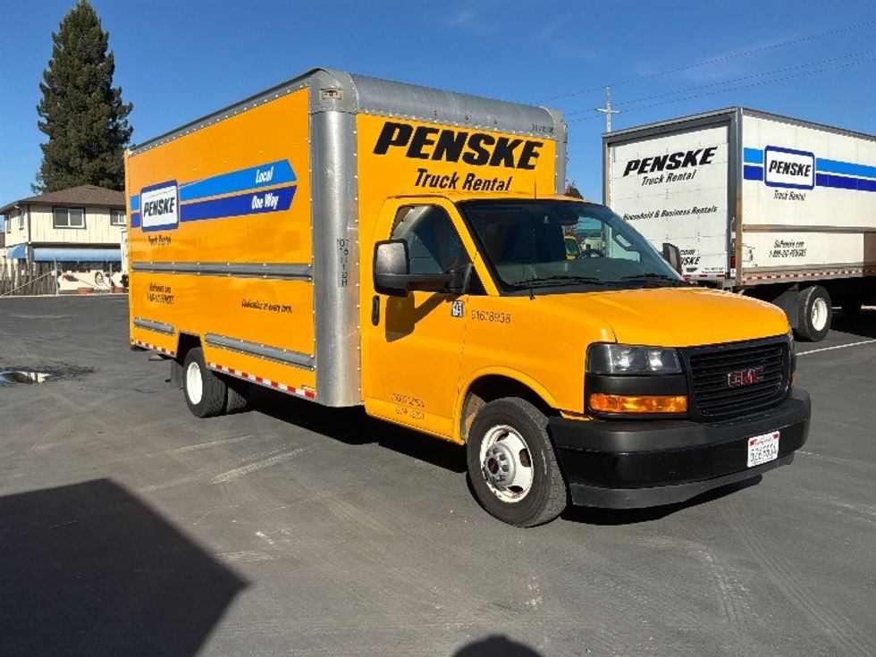 Light Duty Box Truck-Light and Medium Duty Trucks-GMC-2021-Savana G33903-West Sacramento-CA-91,425\n\t\tmiles-$ 27,000 - Image 1