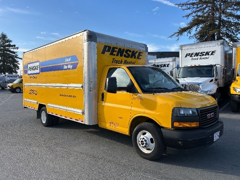 Light Duty Box Truck-Light and Medium Duty Trucks-GMC-2021-Savana G33903-West Sacramento-CA-91,523\n\t\tmiles-$ 28,500 - Image 1