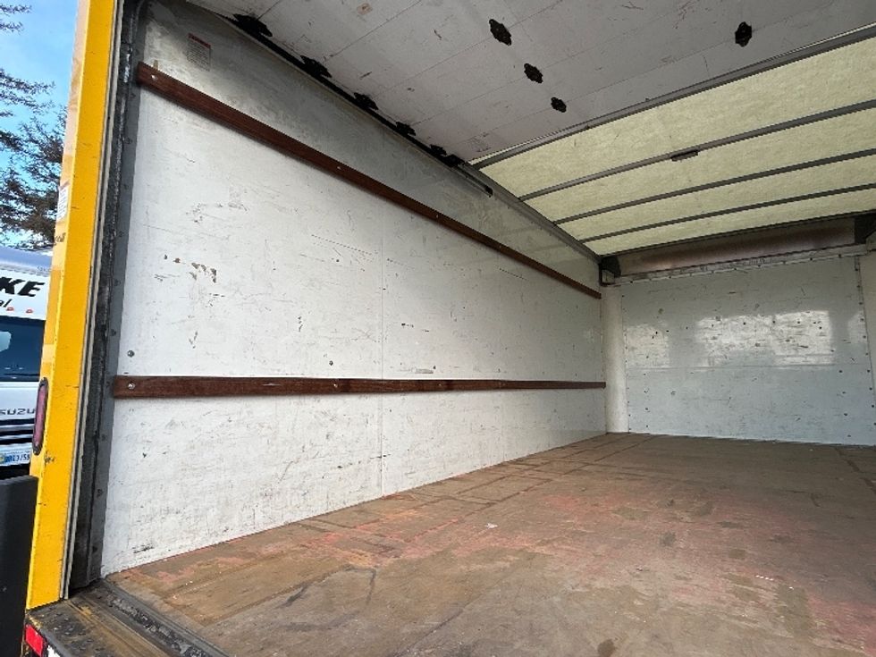 Light Duty Box Truck-Light and Medium Duty Trucks-GMC-2021-Savana G33903-West Sacramento-CA-91,523\n\t\tmiles-$ 28,500 - Image 11