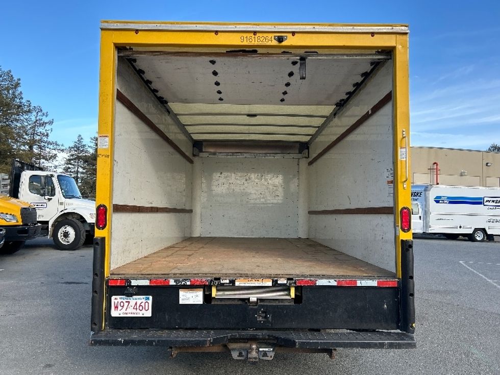 Light Duty Box Truck-Light and Medium Duty Trucks-GMC-2021-Savana G33903-West Sacramento-CA-91,523\n\t\tmiles-$ 28,500 - Image 8