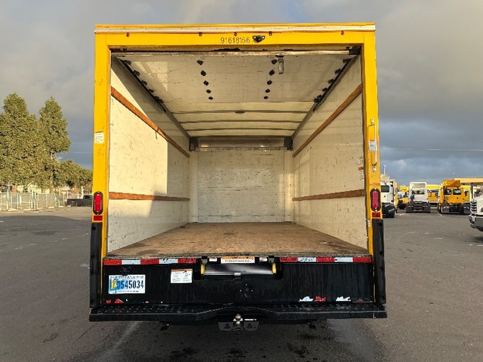 Light Duty Box Truck-Light and Medium Duty Trucks-GMC-2021-Savana G33903-West Sacramento-CA-92,860\n\t\tmiles-$ 28,500 - Image 8