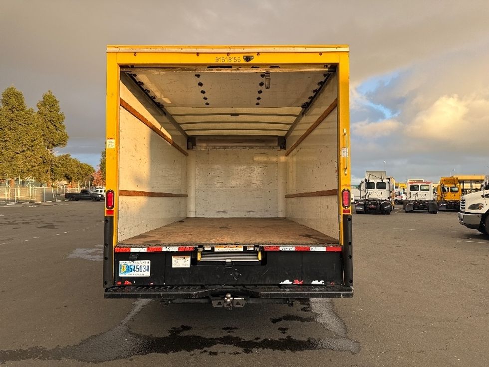 Light Duty Box Truck-Light and Medium Duty Trucks-GMC-2021-Savana G33903-West Sacramento-CA-92,860\n\t\tmiles-$ 28,500 - Image 9