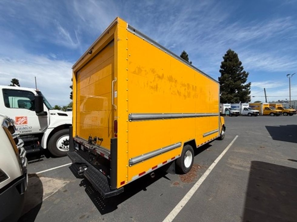 Light Duty Box Truck-Light and Medium Duty Trucks-GMC-2021-Savana G33903-West Sacramento-CA-92,885\n\t\tmiles-$ 28,000 - Image 13