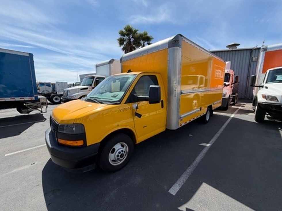 Light Duty Box Truck-Light and Medium Duty Trucks-GMC-2021-Savana G33903-West Sacramento-CA-92,885\n\t\tmiles-$ 28,000 - Image 3