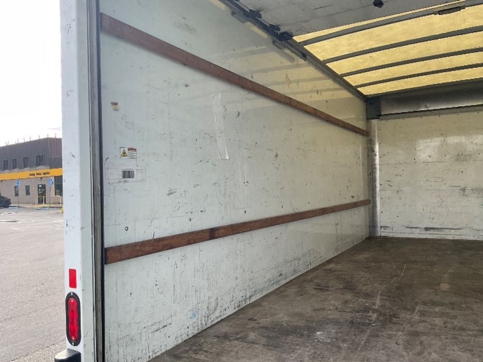 Light Duty Box Truck-Light and Medium Duty Trucks-GMC-2021-Savana G33903-West Sacramento-CA-94,009\n\t\tmiles-$ 31,500 - Image 11