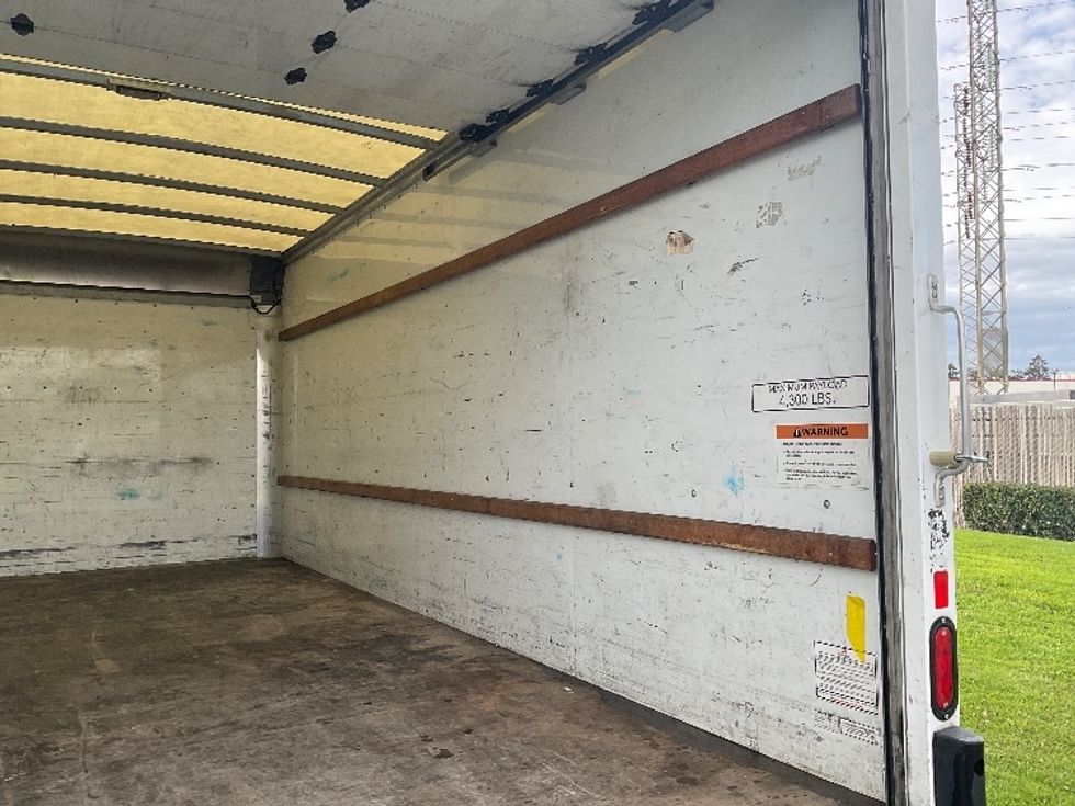 Light Duty Box Truck-Light and Medium Duty Trucks-GMC-2021-Savana G33903-West Sacramento-CA-94,009\n\t\tmiles-$ 31,500 - Image 12