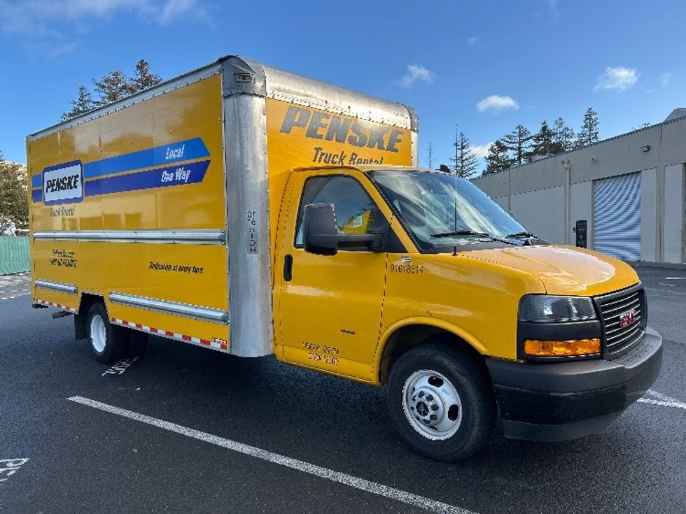 Light Duty Box Truck-Light and Medium Duty Trucks-GMC-2021-Savana G33903-West Sacramento-CA-98,520\n\t\tmiles-$ 27,750 - Image 1