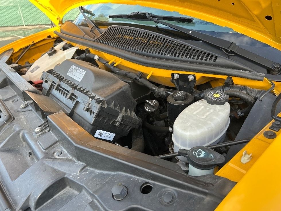 Light Duty Box Truck-Light and Medium Duty Trucks-GMC-2021-Savana G33903-West Sacramento-CA-98,520\n\t\tmiles-$ 27,750 - Image 24