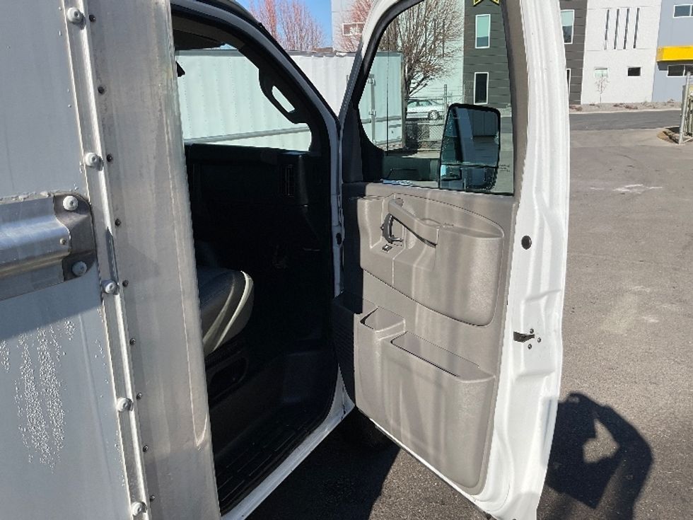 Light Duty Box Truck-Light and Medium Duty Trucks-GMC-2021-Savana G33903-West Valley City-UT-107,889\n\t\tmiles-$ 30,000 - Image 19
