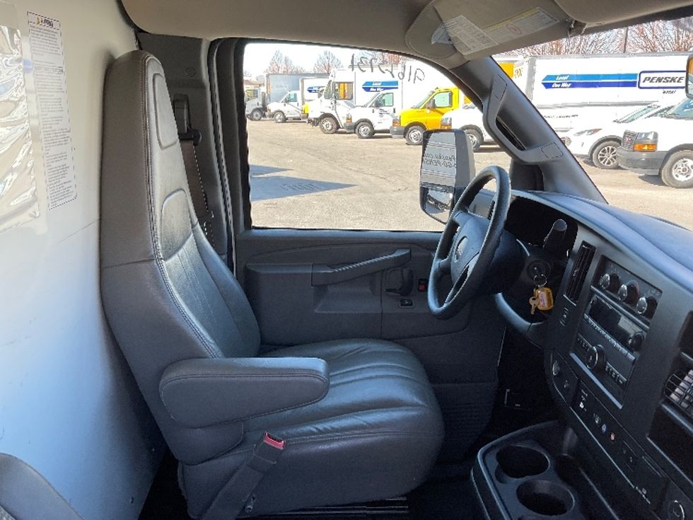 Light Duty Box Truck-Light and Medium Duty Trucks-GMC-2021-Savana G33903-West Valley City-UT-107,889\n\t\tmiles-$ 30,000 - Image 21