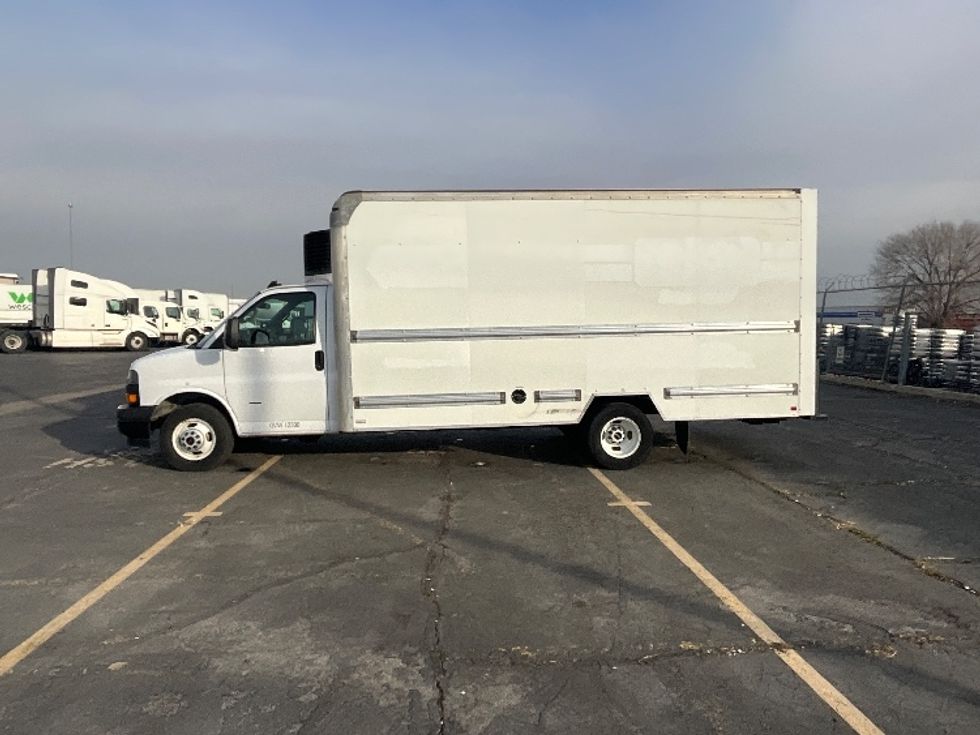 Light Duty Box Truck-Light and Medium Duty Trucks-GMC-2021-Savana G33903-West Valley City-UT-109,620\n\t\tmiles-$ 29,750 - Image 4
