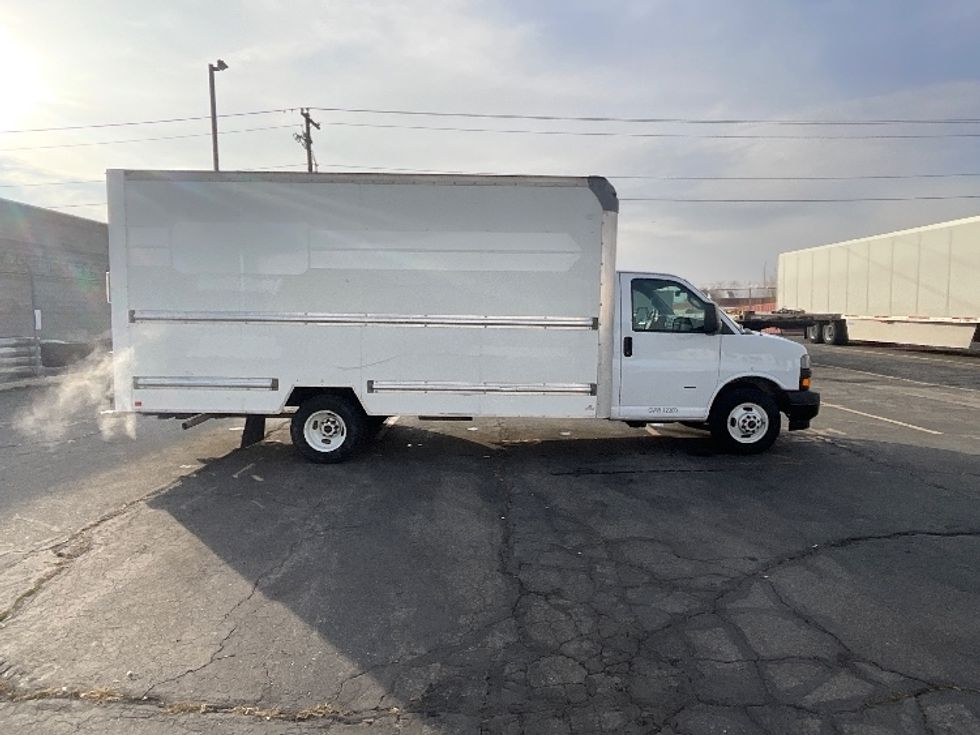 Light Duty Box Truck-Light and Medium Duty Trucks-GMC-2021-Savana G33903-West Valley City-UT-109,620\n\t\tmiles-$ 29,750 - Image 15