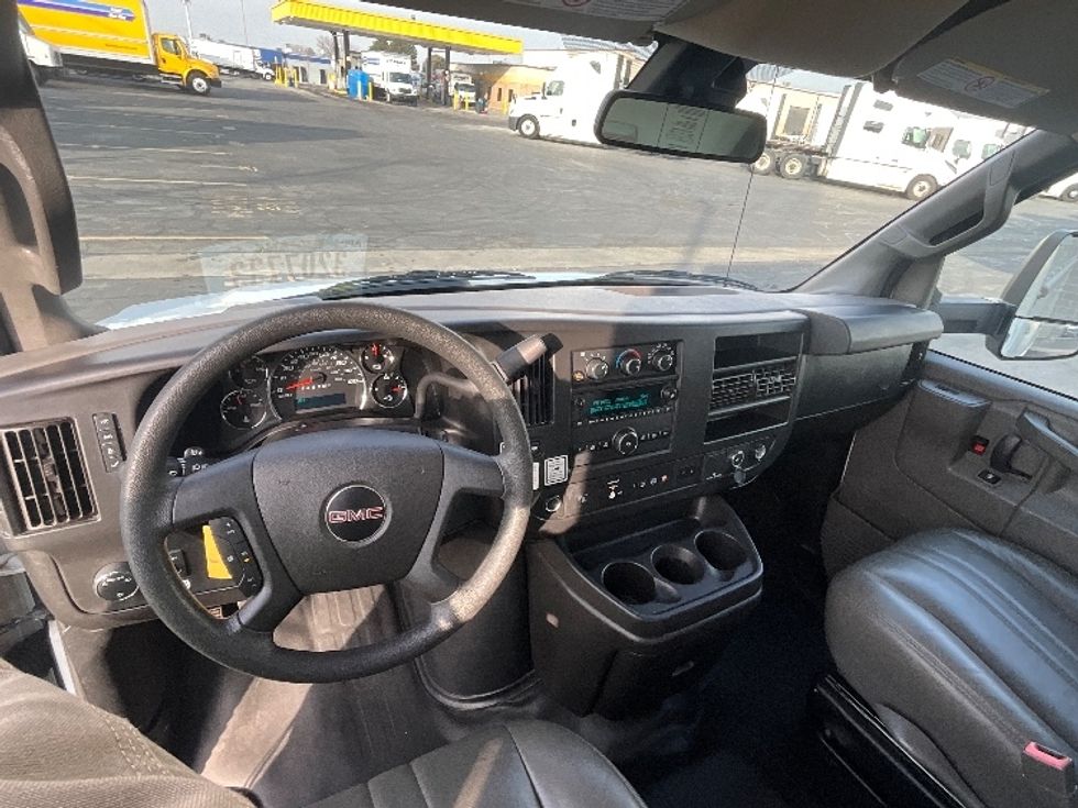 Light Duty Box Truck-Light and Medium Duty Trucks-GMC-2021-Savana G33903-West Valley City-UT-109,620\n\t\tmiles-$ 29,750 - Image 18