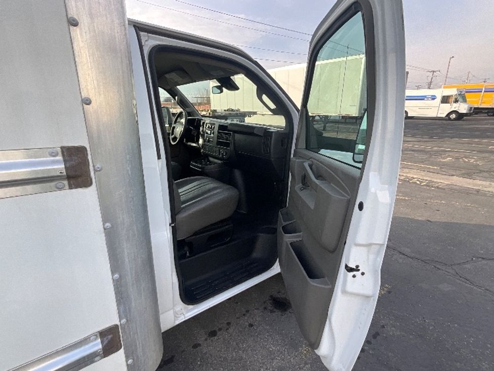 Light Duty Box Truck-Light and Medium Duty Trucks-GMC-2021-Savana G33903-West Valley City-UT-109,620\n\t\tmiles-$ 29,750 - Image 20