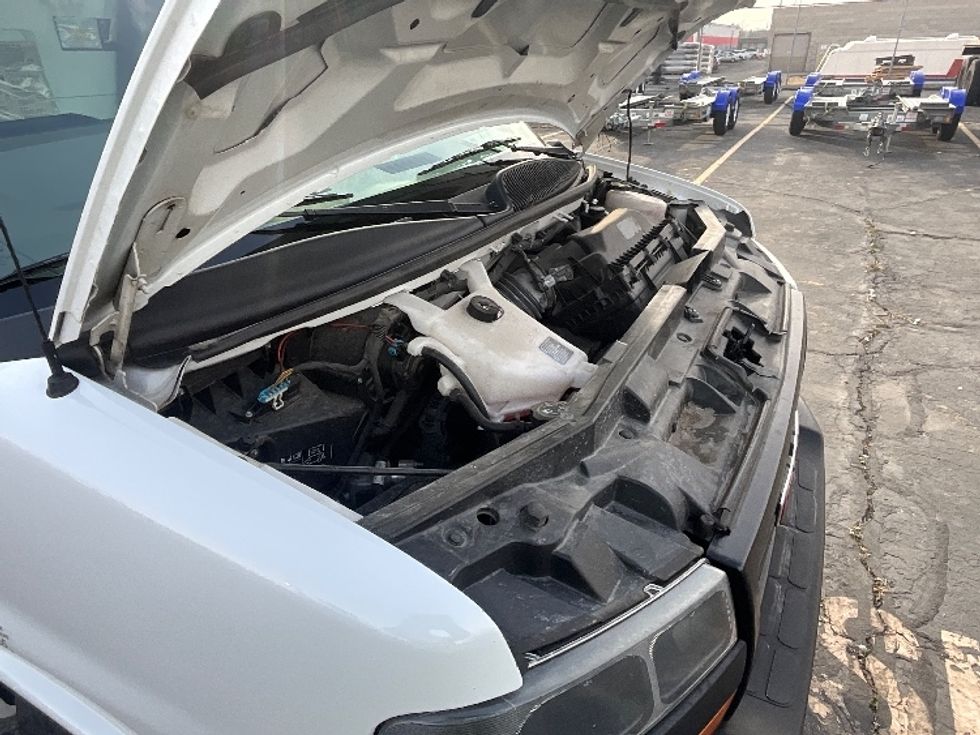 Light Duty Box Truck-Light and Medium Duty Trucks-GMC-2021-Savana G33903-West Valley City-UT-109,620\n\t\tmiles-$ 29,750 - Image 23