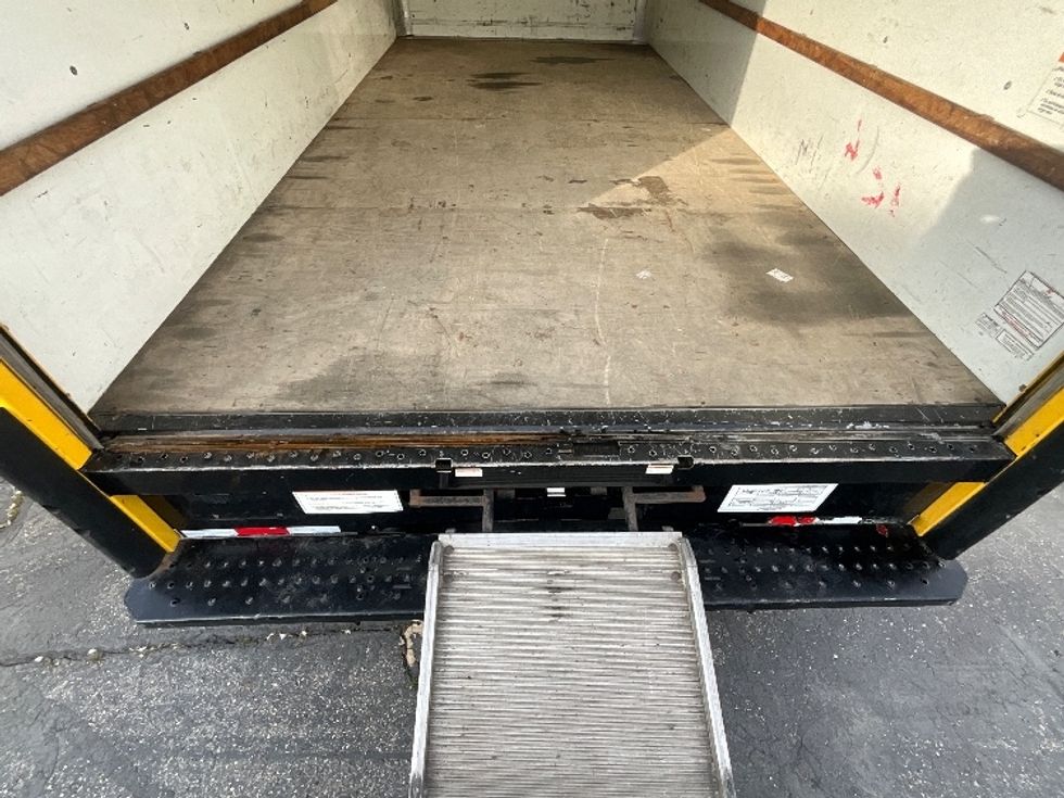 Light Duty Box Truck-Light and Medium Duty Trucks-GMC-2021-Savana G33903-West Valley City-UT-110,715\n\t\tmiles-$ 26,500 - Image 10