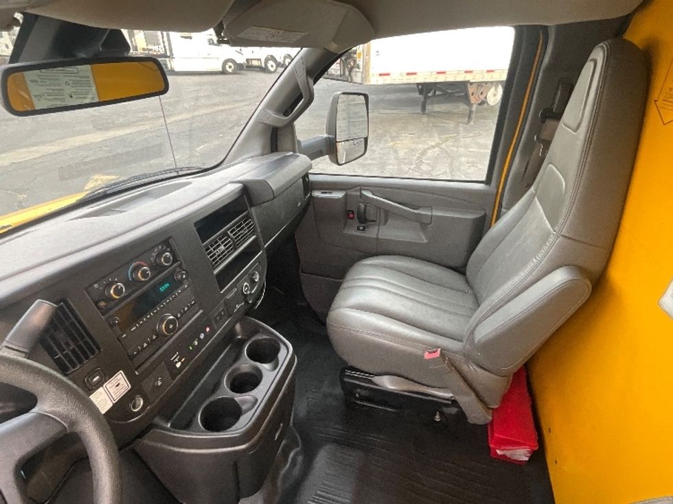 Light Duty Box Truck-Light and Medium Duty Trucks-GMC-2021-Savana G33903-West Valley City-UT-110,715\n\t\tmiles-$ 26,500 - Image 19