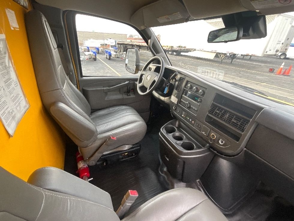 Light Duty Box Truck-Light and Medium Duty Trucks-GMC-2021-Savana G33903-West Valley City-UT-110,715\n\t\tmiles-$ 26,500 - Image 22