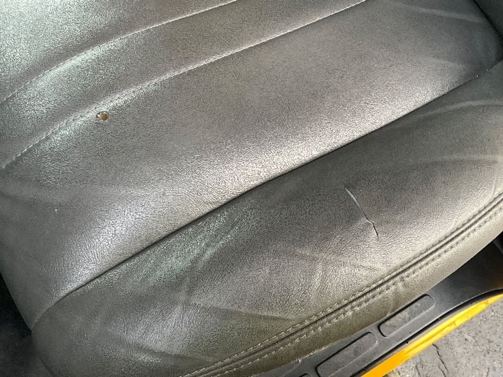 Light Duty Box Truck-Light and Medium Duty Trucks-GMC-2021-Savana G33903-West Valley City-UT-110,715\n\t\tmiles-$ 26,500 - Image 25