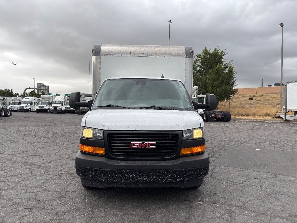 Light Duty Box Truck-Light and Medium Duty Trucks-GMC-2021-Savana G33903-West Valley City-UT-112,507\n\t\tmiles-$ 29,000 - Image 2