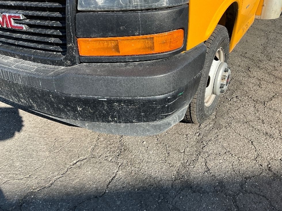 Light Duty Box Truck-Light and Medium Duty Trucks-GMC-2021-Savana G33903-West Valley City-UT-114,586\n\t\tmiles-$ 26,250 - Image 27