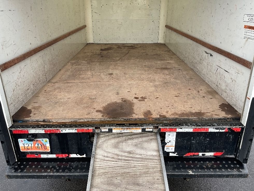 Light Duty Box Truck-Light and Medium Duty Trucks-GMC-2021-Savana G33903-West Valley City-UT-82,650\n\t\tmiles-$ 33,000 - Image 10