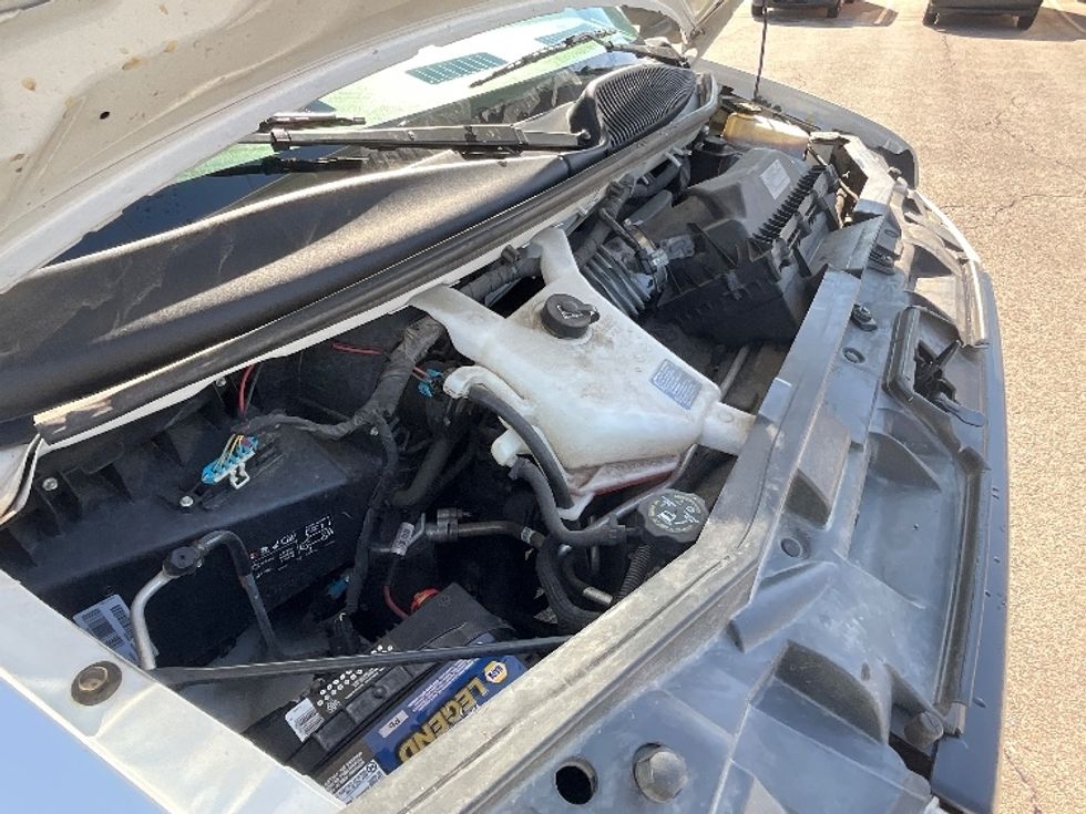 Light Duty Box Truck-Light and Medium Duty Trucks-GMC-2021-Savana G33903-West Valley City-UT-91,562\n\t\tmiles-$ 32,000 - Image 23