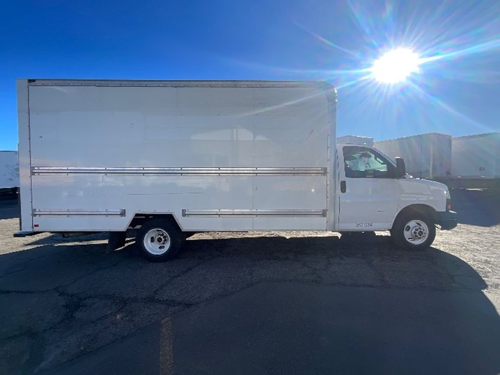 Light Duty Box Truck-Light and Medium Duty Trucks-GMC-2021-Savana G33903-West Valley City-UT-96,808\n\t\tmiles-$ 31,500 - Image 15