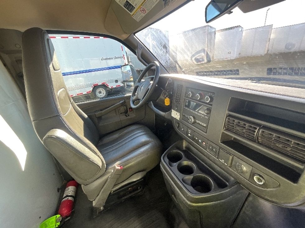 Light Duty Box Truck-Light and Medium Duty Trucks-GMC-2021-Savana G33903-West Valley City-UT-96,808\n\t\tmiles-$ 31,500 - Image 22