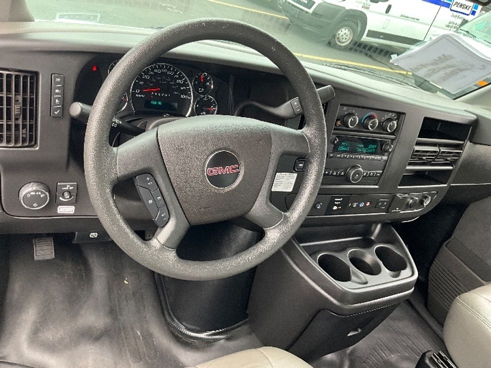 Light Duty Box Truck-Light and Medium Duty Trucks-GMC-2021-Savana G33903-Westfield-MA-107,617\n\t\tmiles-$ 26,000 - Image 18